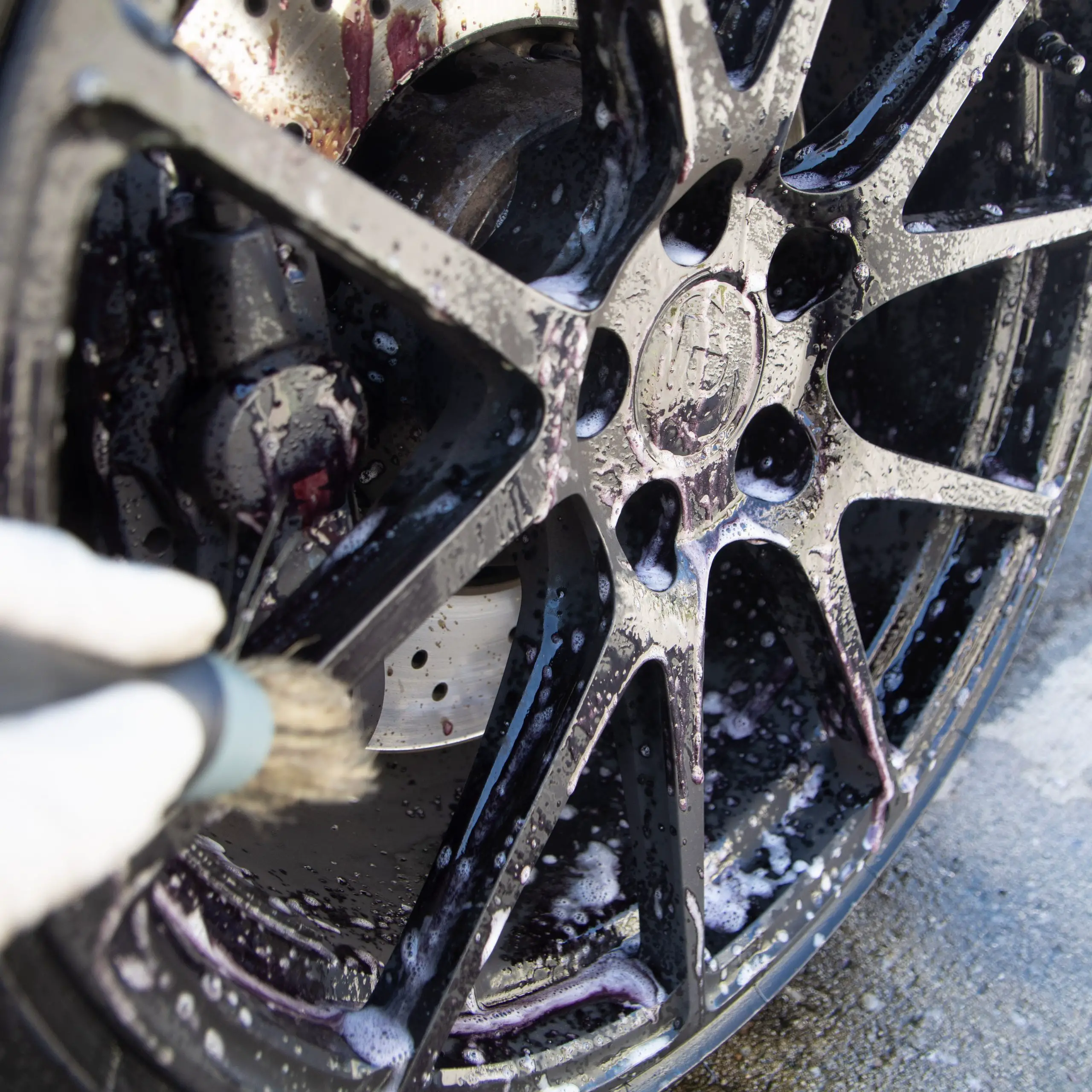 Best Way to Clean BMW Wheels