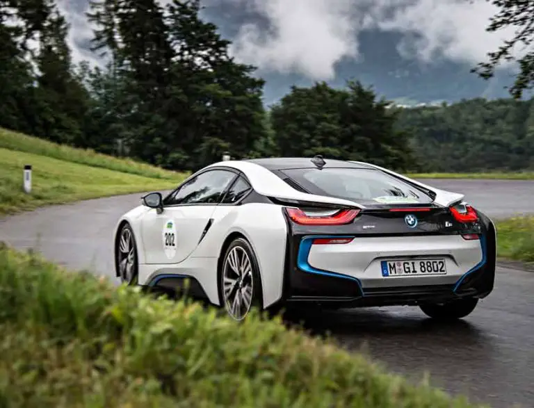Guide to BMW i8 Specs, Engine, Top Speed, and Horsepower
